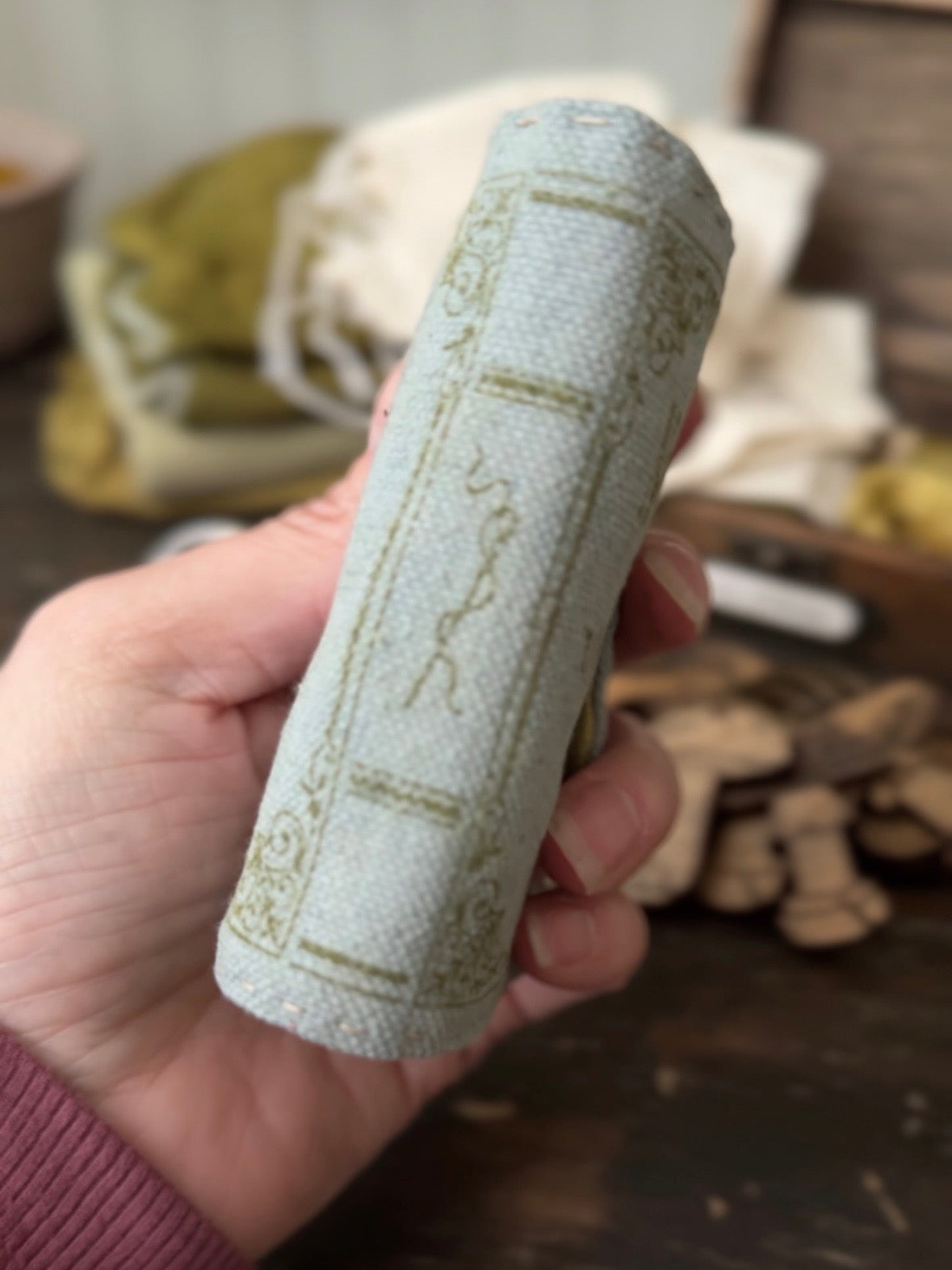 Blue Antique Cover Needle Book style 1